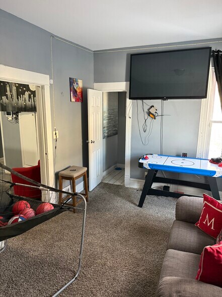 Building Photo - 12034 S Eggleston Ave