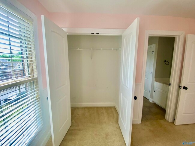 Building Photo - 108 Morning Vista Dr