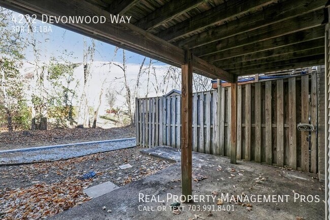 Building Photo - 4232 Devonwood Way