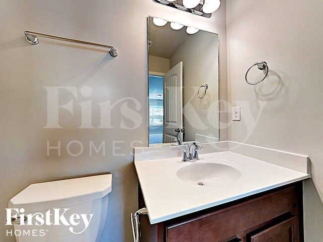 Building Photo - 3204 Baylor Cir