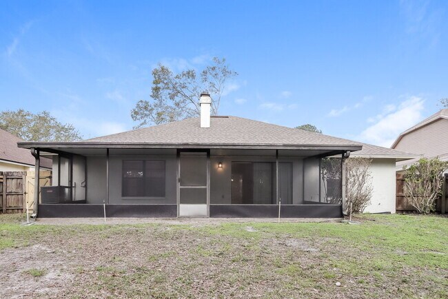 Building Photo - 9735 Fox Chapel Rd