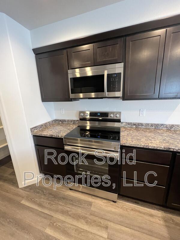 Building Photo - 1508 Danny Pl