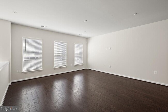 Building Photo - 13026 Martz St