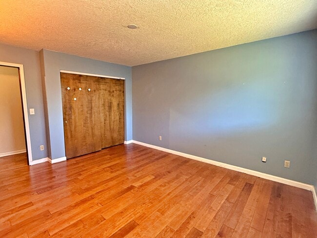 Building Photo - 2746 SE 73rd Ave