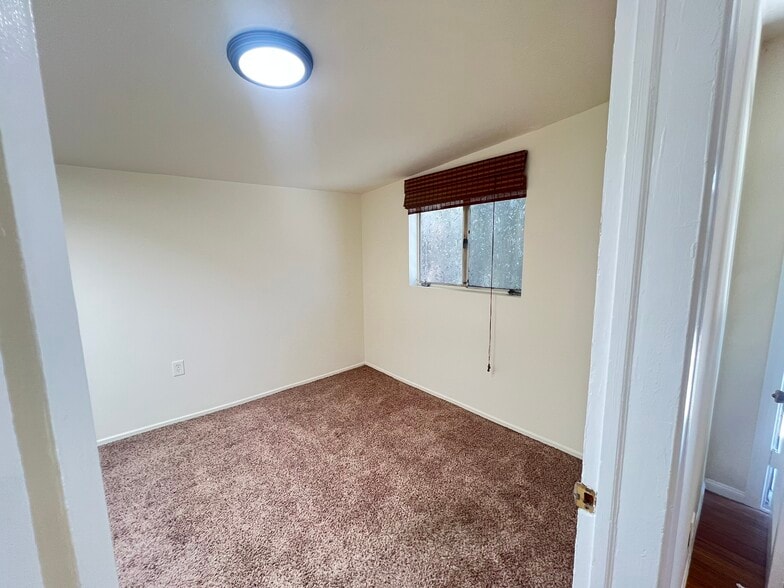 Building Photo - 2019 Cypress Ave