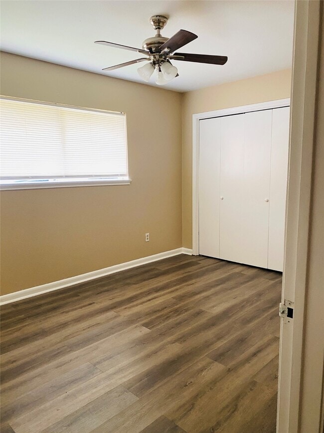 Building Photo - 1503 Bayou Dr