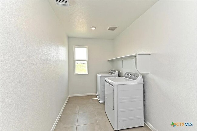 Building Photo - 157 Seattle Slew Dr