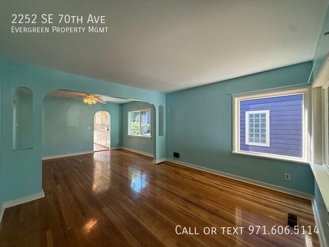 Building Photo - 2252 SE 70th Ave