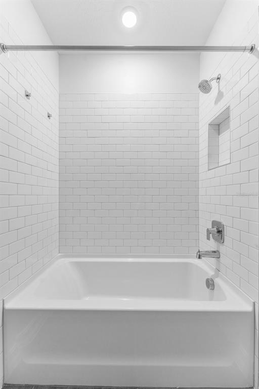 Building Photo - 18255 Serene Lk Lp
