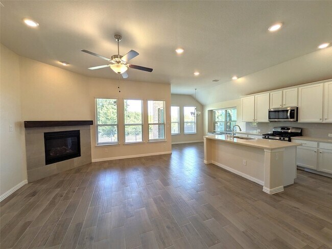 Building Photo - 9324 Bronze Meadow Dr