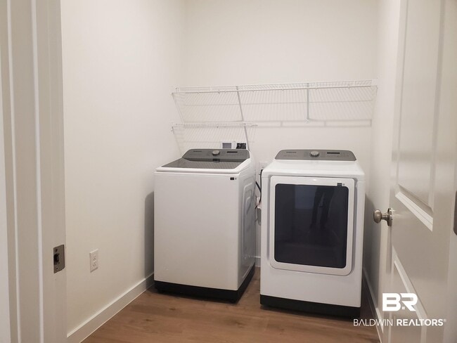 Building Photo - 3840 Casita Cir