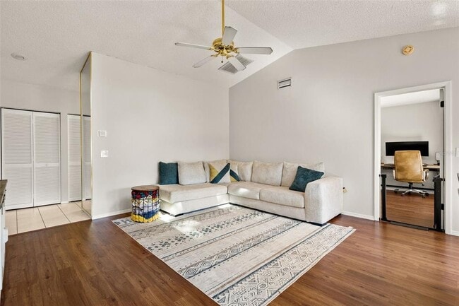 Building Photo - 8006 Picketts Ct