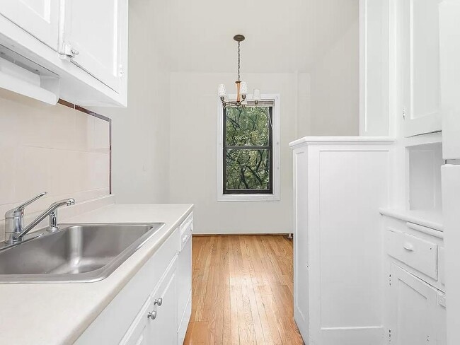 Building Photo - 3400 Wayne Ave