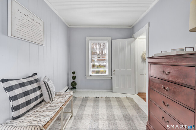 Building Photo - 132 Pequot Ave