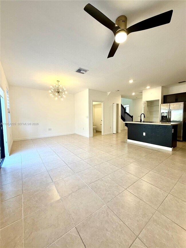 Building Photo - 405 NE 208th Terrace