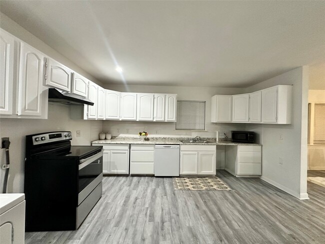 Building Photo - 5346 Windswept Ln