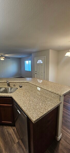 Building Photo - 2159 Bella Oaks Dr