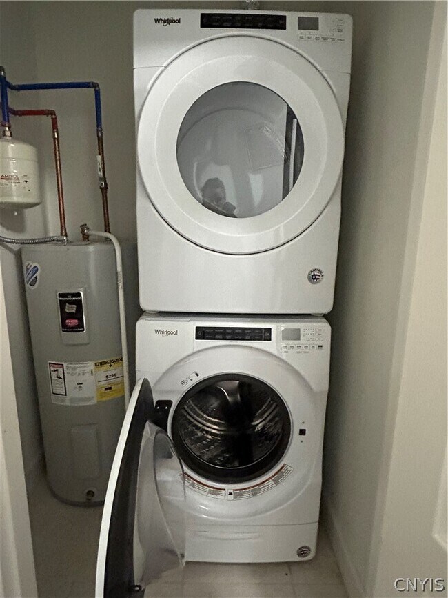 Building Photo - 23 S Main St