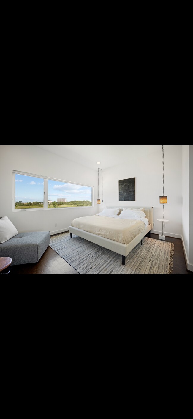 Building Photo - 2803 Decker Pl.