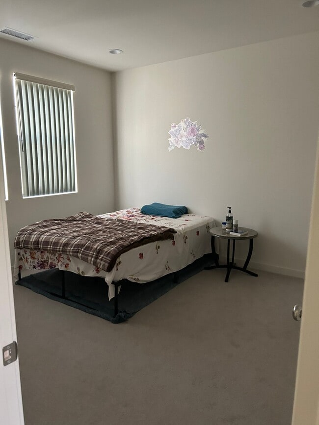 Building Photo - 344 Millstream Ct