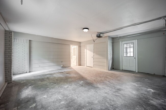 Building Photo - 4219 S 27th Cir