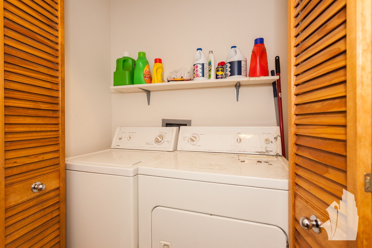 Building Photo - 1448 W Chicago Ave