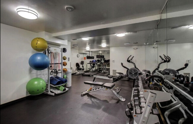 Gym - 100 S Doheny Dr