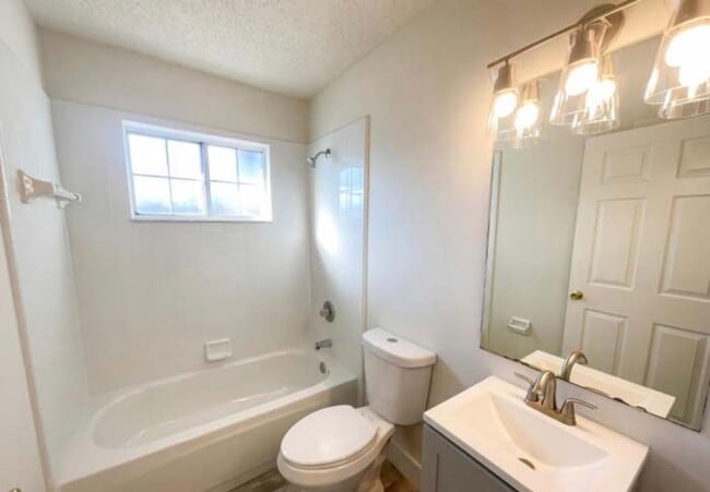 Building Photo - 978 Tammy Cove Ln