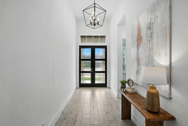 Building Photo - 220 Corazon