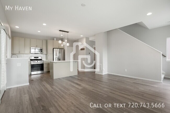 Building Photo - 1473 W 67th Ave