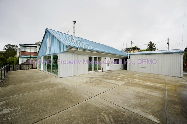 Primary Photo - Mt. Tam View Home with Hardwood Floors and...