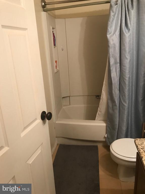 Building Photo - 8320 Brookvale Ct