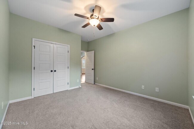 Building Photo - 711 Tuscarora Dr