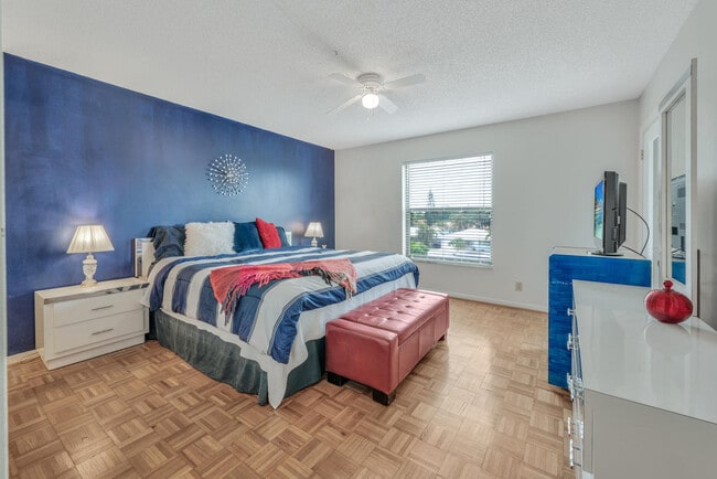 Building Photo - 890 N Federal Hwy