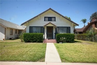 Building Photo - 3750 Taft St