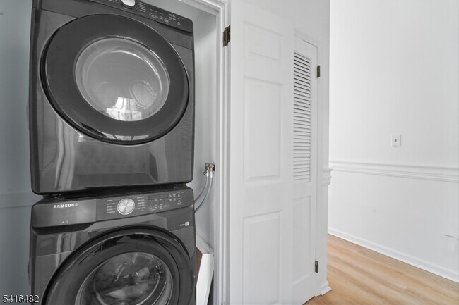 Building Photo - 36 Dunnell Rd