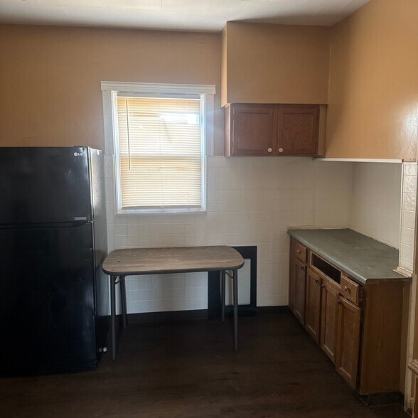 Building Photo - 4914 Plover Ave