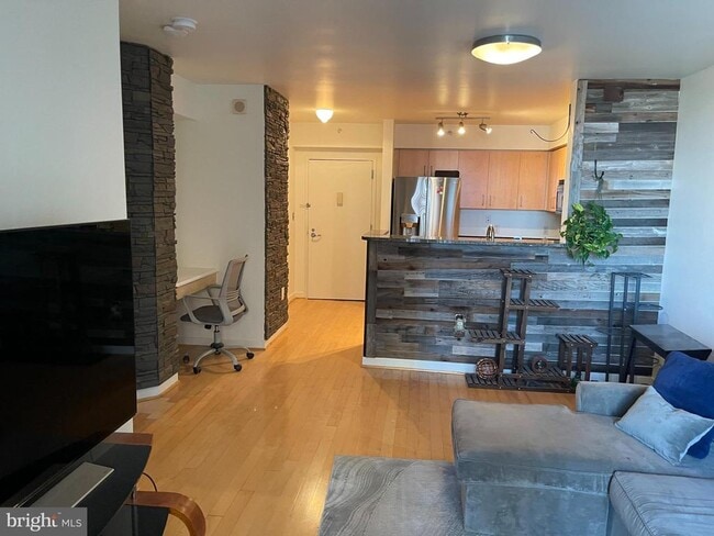 Building Photo - 1000 New Jersey Ave SE