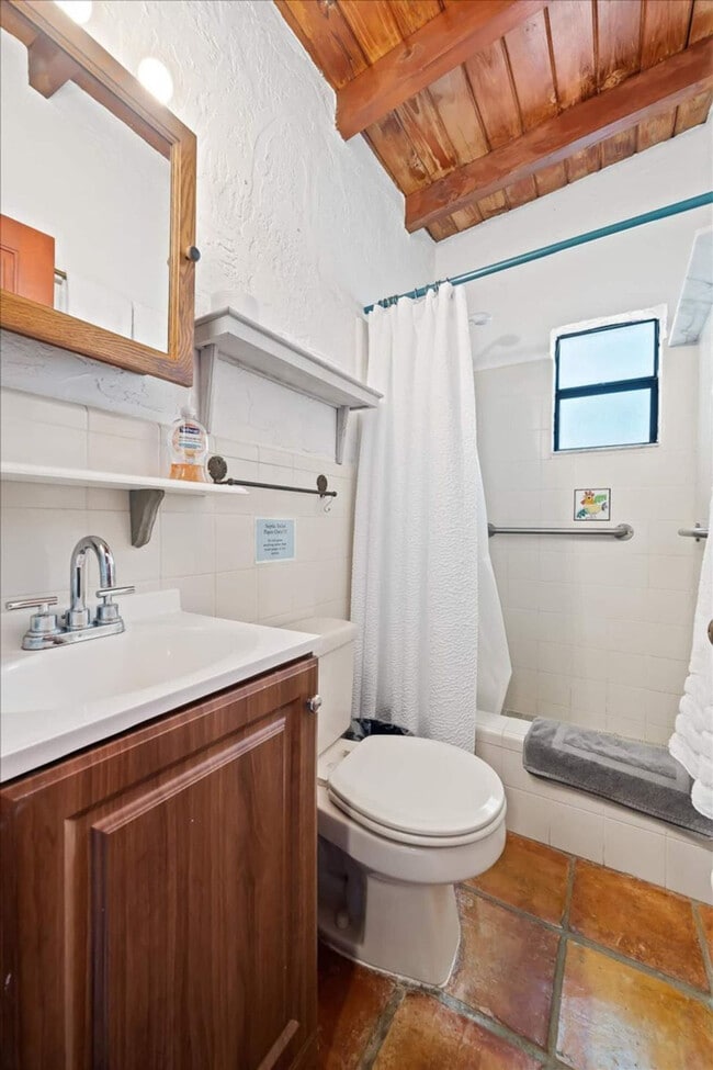 Building Photo - 408 Harrison Ave