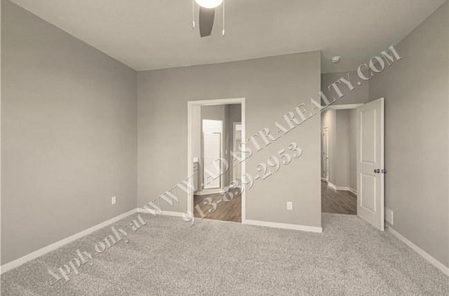 Building Photo - Brand New Townhome 3 Bed 2.5 Bath in Olath...