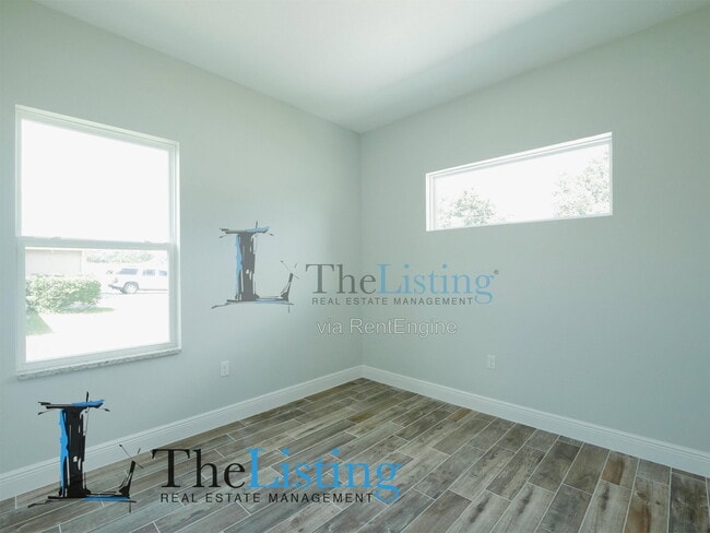 Building Photo - 406 Albatross Ct