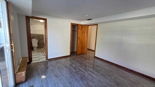 Building Photo - 127 Ursini Dr