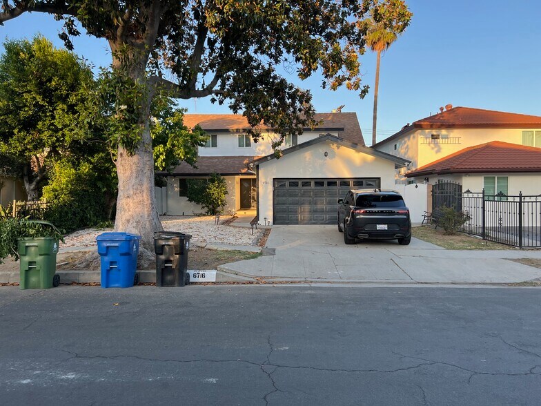 Building Photo - 6716 Ventura Canyon Ave