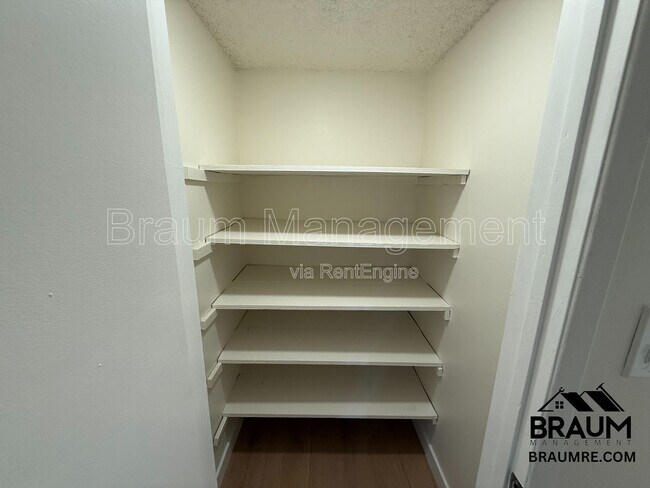 Building Photo - 5461 Kester Ave