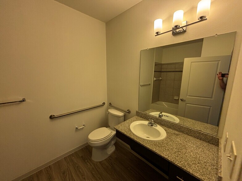 Building Photo - 1271 Sadler Drive