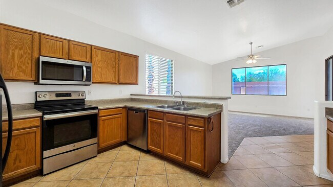 Building Photo - 10726 W Citrus Grove Way
