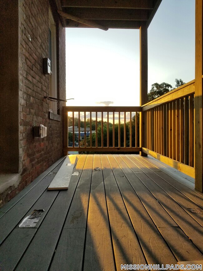Building Photo - 20 Winthrop St
