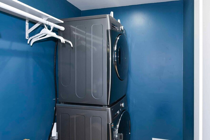 Building Photo - 21 Pinnacle Peak St