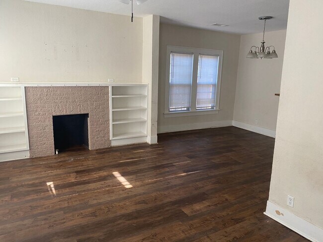 Building Photo - 3 Bedroom and 2 Bath in Durrant