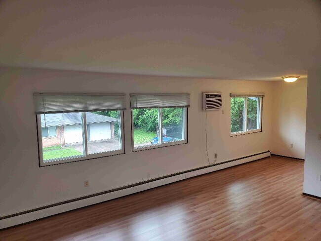 Building Photo - 1716 E 80th St